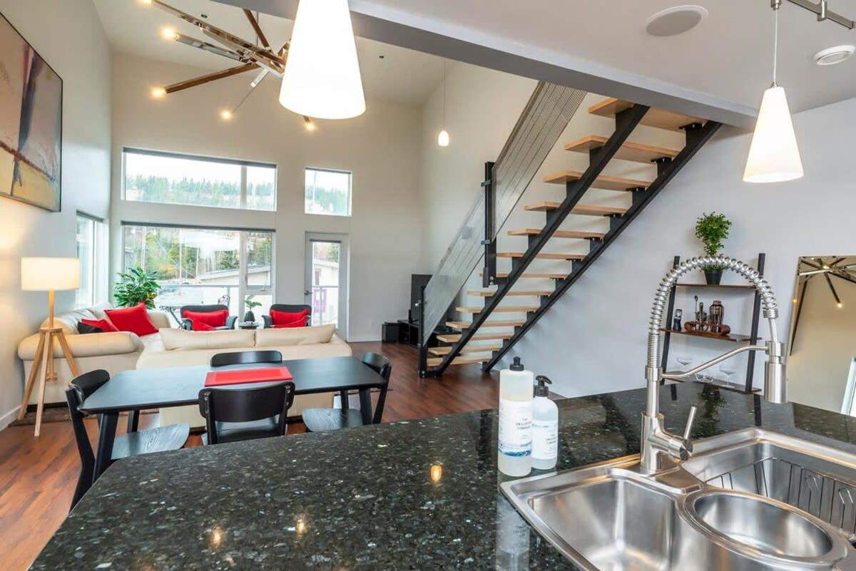 Nn - The Flame - Downtown 1-Bed 2-Bath Villa Whitehorse Luaran gambar