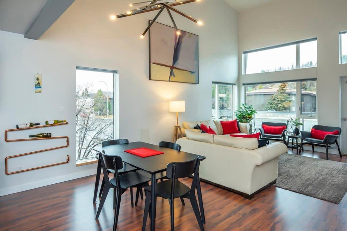 Nn - The Flame - Downtown 1-Bed 2-Bath Villa Whitehorse Luaran gambar