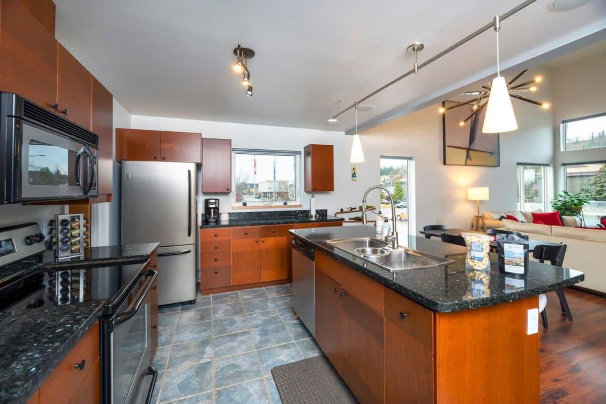 Nn - The Flame - Downtown 1-Bed 2-Bath Villa Whitehorse Luaran gambar